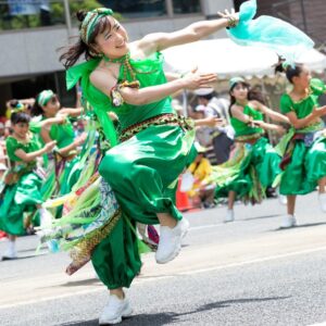 「神戸まつり」が４年ぶりに開催！ディズニーパレードやＪＡＺＺライブで盛り上がり