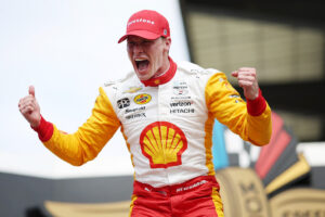 佐藤が７位でフィニッシュ！インディ５００での日本人ドライバーの偉業に注目