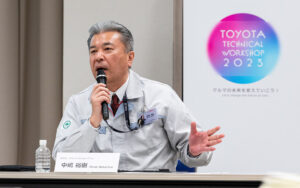 トヨタ、EV市場で「大逆襲」へ!全固体電池でテスラや中国勢に対抗