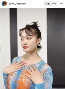 王林のマーメイド風コーデが話題沸騰!ブルーとオレンジの配色が大人気!