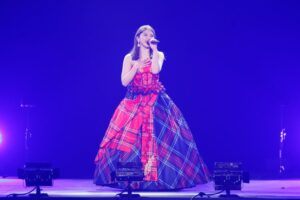 アンジュルムリーダー #竹内朱莉 が卒業！15年間の活動に感謝のメッセージ