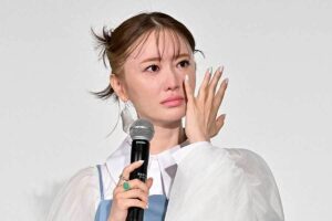 松本まりかが感動の涙!舞台挨拶にて