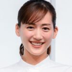 綾瀬はるかが23年上半期のCM露出タレント1位に！川口春奈はCM起用社数1位に！関東地区での活躍が光る結果に
