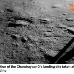 インドの月探査機「チャンドラヤーン3号」、着陸後の初撮影画像が公開される！