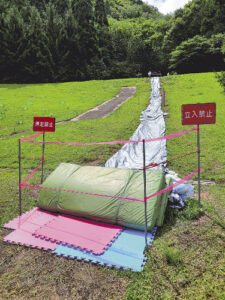 ウォータースライダー事故で小3男児が意識不明に…悲劇の現場に町長が陳謝