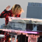 YOSHIKIの過労での倒れにより、パリコレデビューが延期に