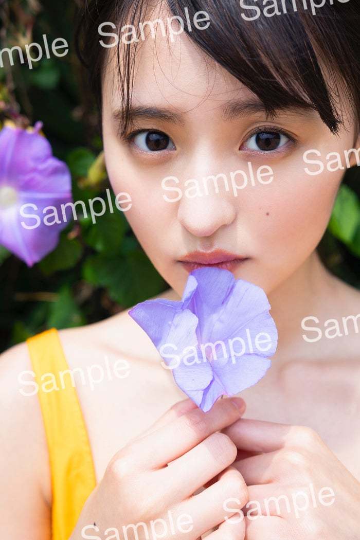乃木坂46の遠藤さくら、素敵な笑顔と大人の魅力で魅了する新写真集『可憐』発売決定！