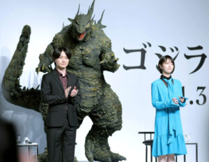 朝ドラコンビが再び！神木隆之介＆浜辺美波が「ゴジラ-1.0」で華麗な演技披露