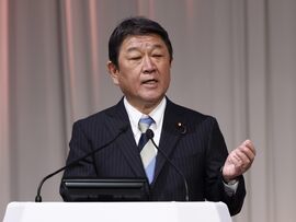 岸田首相、内閣改造に本格着手へ－経済対策に焦点を当てる