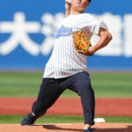 ティモンディ高岸宏行、始球式に登場！スピード球でスタンド大興奮！