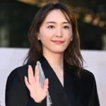 【女優】新垣結衣さん、“我慢できない欲”告白、犬の視線感じるとやめることとは！？