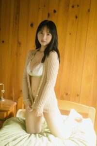 【画像12枚】「童顔の不二子ちゃん」元NMB48本郷柚巴（20）、美乳あらわなセクシーショット披露！「谷間にダイブしたい！」