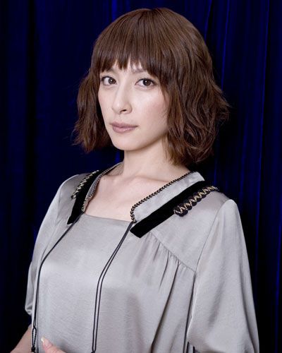 【女優】奥菜恵４４歳　自撮りが１０代のまんま！透明感あふれる少女！ボブ＆白Ｔ「可愛すぎますって」「お顔小さい」