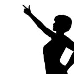 【画像】こちらの女性のおっぱいが気になってしまった。。