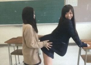 【画像】エッチごっこでガチイキしちゃうJKｗｗｗｗｗｗｗｗ