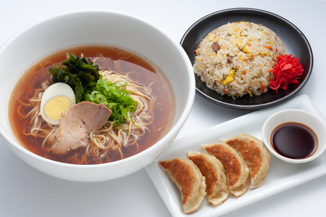 【議論】炒飯・ラーメン・餃子から二品選ぶとするなら！？