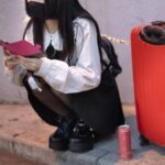 【恐怖】金だけ貰って逃げようとしたパパ活女子、静止されるもスマホでぶん殴って逃走ｗｗｗｗｗｗｗ