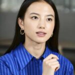 【女優】清原果耶さん　「初めてだらけの旅」パリでのドレスアップ姿披露！「オフショも全部かわいい！！」