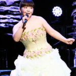 【歌手】華原朋美さん、大胆セクシードレスを披露！