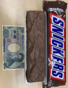 【画像】アメリカの市販のスニッカーズｗｗｗｗｗｗｗｗｗｗｗｗ