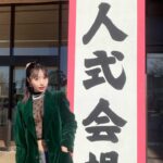 【画像】二十歳女子さんエチエチな格好で成人式出席wwwwwwwwwwww