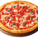 【画像あり】ピザハットさん、天下一品とコラボしてラーメンピザを製作！