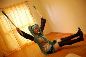 【画像8枚】素人18歳コスプレイヤー、カメコに着替えを流出させられ絶望