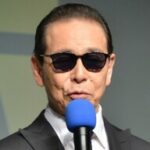 【さすがに？】タモリさん「ある番組」での出来事に例の人と同じだと話題に