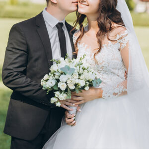 【議論】結婚する人って精神的に幼い人たちと思うけど・・