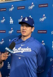 【画像】大谷翔平さん、腹が出てデブリ始める!?