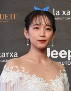 【画像】吉岡里帆さん、谷間おっぱい!!