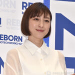 【画像】広末涼子さん(43)、生脚ショートパンツで復帰