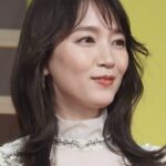 【GIF】吉岡里帆さん、水着姿で草原を走る！