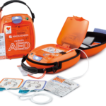 【衝撃】おじさんが女性にAED使って訴えられる確率、18.5％