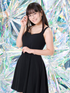 【画像】No.1グラドル東雲うみが娘武道館参戦wwwwww