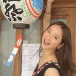 【いちいち？】佐々木希さんの「ある行為」に例の人への当てつけと見られることに