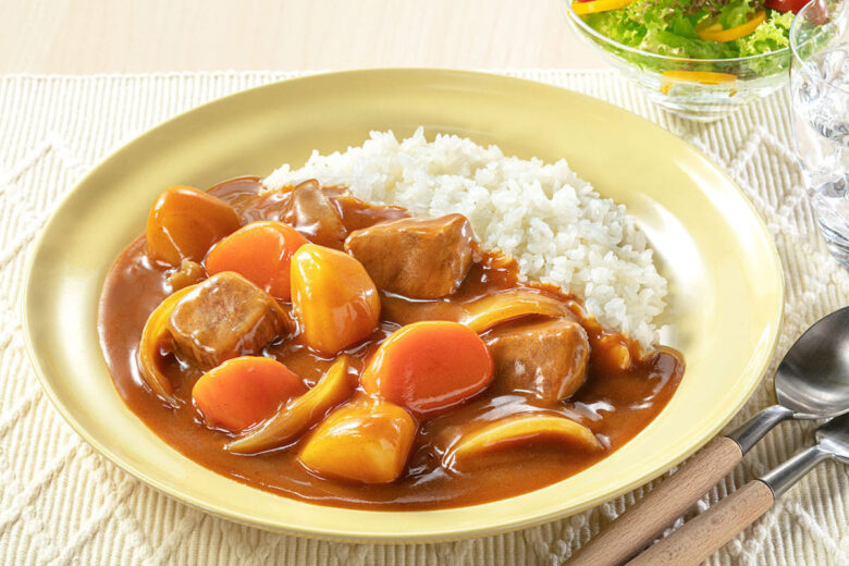 【朗報】カレーに醤油をちょっとかけたら・・これは美味い！