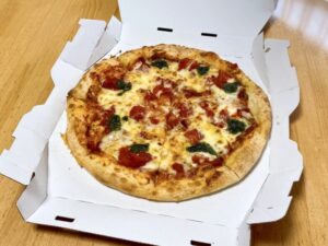 【画像】台湾のピザハットがカードキャプターさくらとまさかのコラボｗｗｗｗｗｗｗｗｗｗ