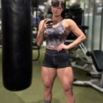 【悲報】JK(18)「私の太もも細すぎますよね…?(泣)」📸パシャッ