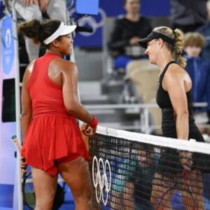 【画像】大坂なおみさん、ピンクのエチエチビキニ姿を披露してしまうwwwywwwywww