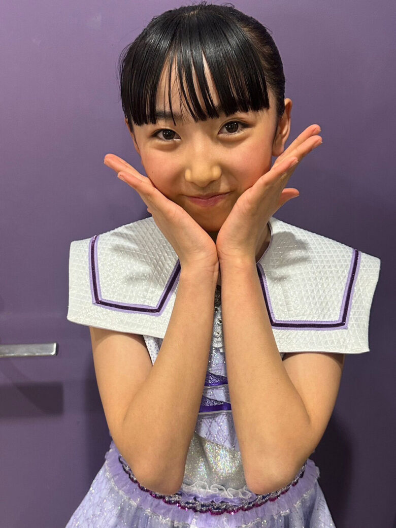 【画像10枚】小野田華凜ちゃん、自撮りをする