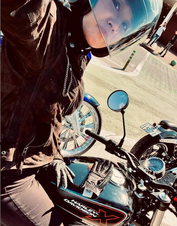 2024y10m16d_122703454