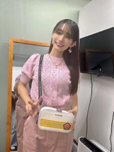 【画像】高野麻里佳さんのバッグが・・