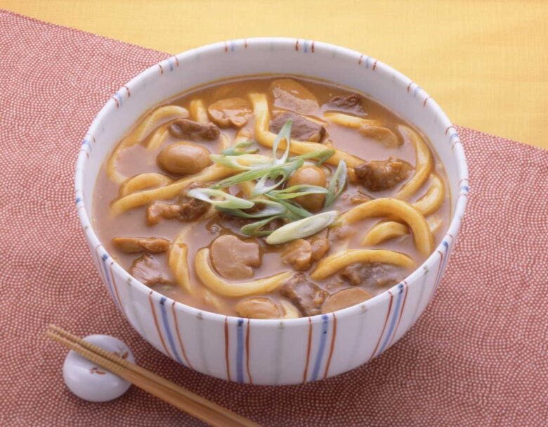 【画像】めちゃくちゃうまそうなカレーうどんできた