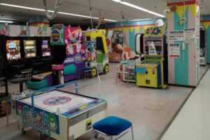 【画像】日本最古のイオンモールで晩飯食い奴ｗｗｗｗｗｗｗｗｗｗｗｗｗｗｗｗｗｗｗｗｗｗｗｗ