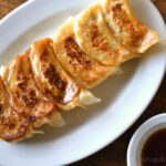 【画像】餃子!!それは、最強のつまみなのだ!