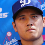 【画像】大谷翔平さん、とうとう顎髭が生えて中年親父になってしまう