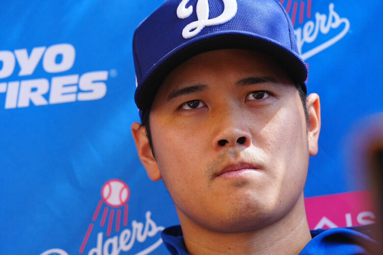 【画像】大谷翔平さん、とうとう顎髭が生えて中年親父になってしまう