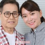 【画像】「加トちゃん幸せそう」加藤茶の４５歳下美人妻、白シャツ＆ネイル＆まとめ髪の「最近のデート服」を披露