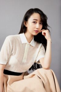 【画像7枚】Cocomiさん、デコルテ全開の艶やかなブラックドレスが美しい！